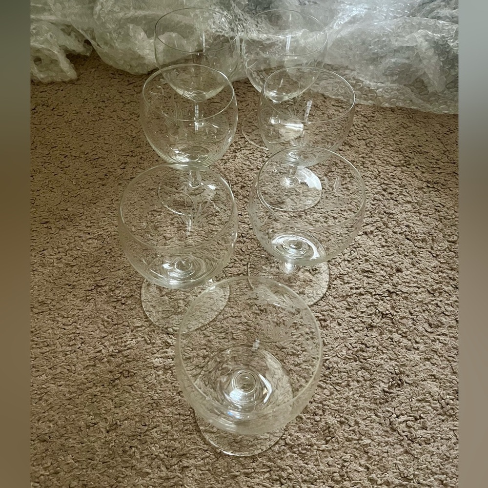 Fine Arts Wildflower Water Goblet Set - Picture 5 of 7